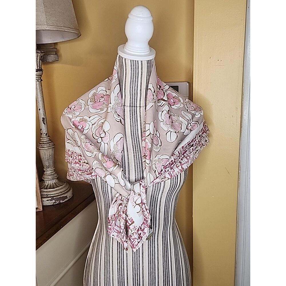 coco + carmen scarf women flower 34x33 inches Nwt